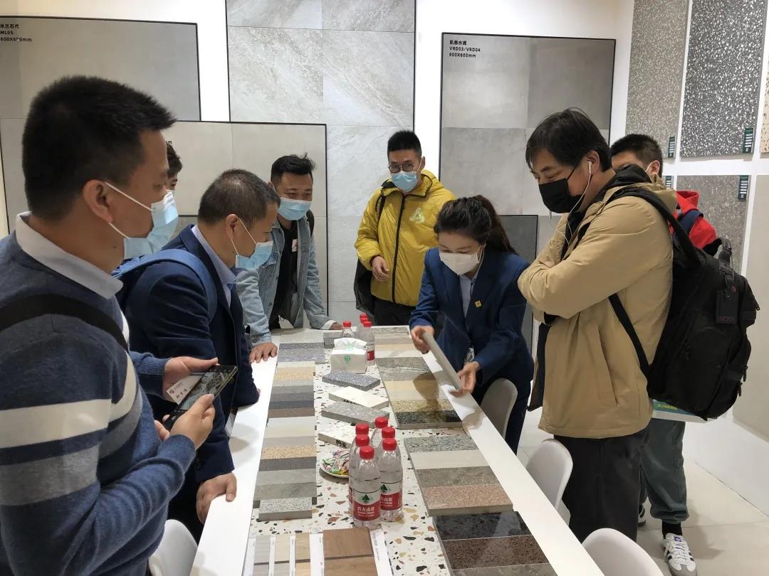 湖南天欣科技股份有限公司,岳陽大理石,全拋釉,彩晶磚,超平釉,金剛釉,啞光磚生產銷售